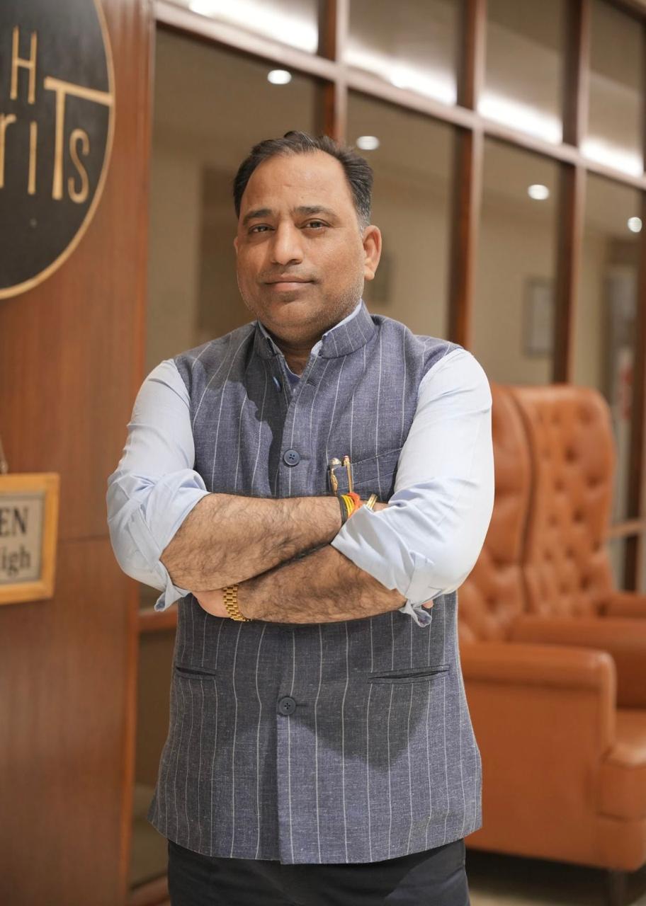Shri Vijay Ramrattan